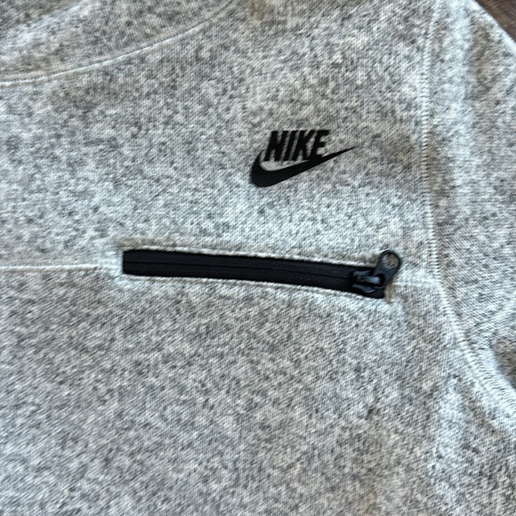 Nike Summit Hoodie in Carbon Heather - Picture 8 of 13